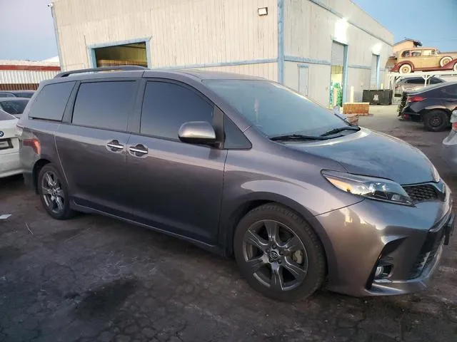 5TDXZ3DC0JS942543 2018 2018 Toyota Sienna- SE 4