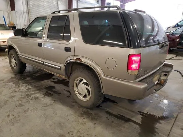 1GNDT13W61K261919 2001 2001 Chevrolet Blazer 2