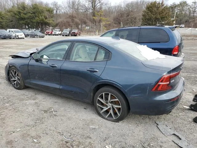 7JRA22TK1LG060714 2020 2020 Volvo S60- T6 Momentum 2