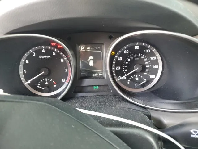 KM8SMDHF8HU256531 2017 2017 Hyundai Santa Fe- SE 9