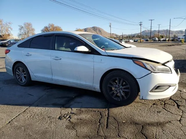 5NPE24AF2HH498971 2017 2017 Hyundai Sonata- SE 4