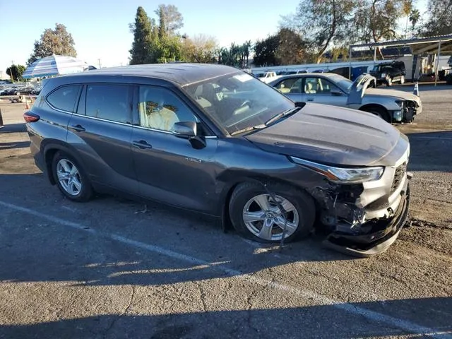 5TDZARAH2LS500336 2020 2020 Toyota Highlander- Hybrid Le 4