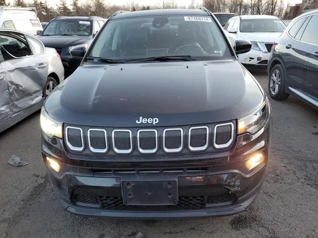 3C4NJDBB6NT120811 2022 2022 Jeep Compass- Latitude 5