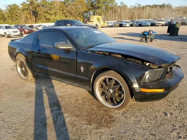 1ZVHT80N985119486 2008 2008 Ford Mustang 4