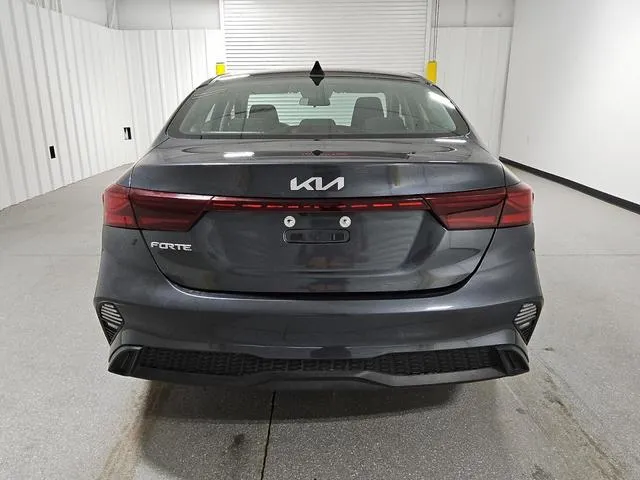 3KPF24AD9PE606086 2023 2023 KIA Forte- LX 6