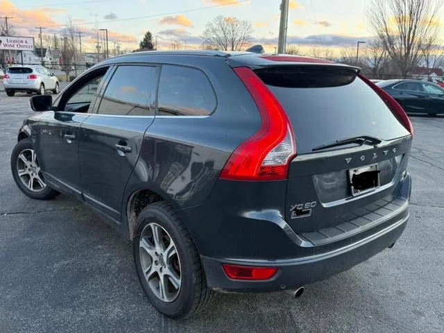 YV4902DZ0C2266555 2012 2012 Volvo XC60- T6 3