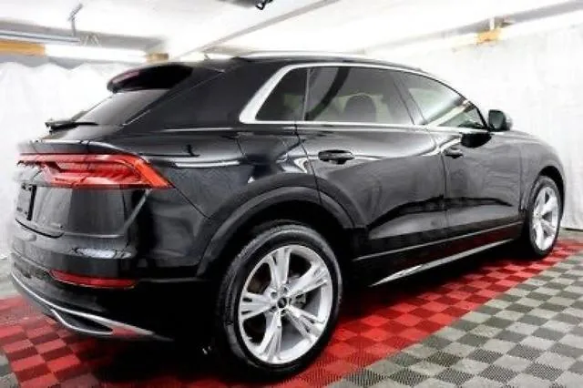 WA1AVBF1XPD017791 2023 2023 Audi Q8- Premium 4