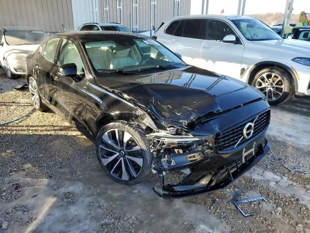 7JRL12TZ5NG158124 2022 2022 Volvo S60- B5 Momentum 4