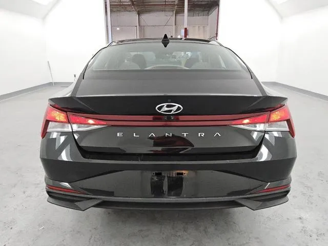 5NPLM4AG5MH052138 2021 2021 Hyundai Elantra- Sel 6