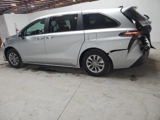 5TDKRKEC1RS213160 2024 2024 Toyota Sienna- LE 2