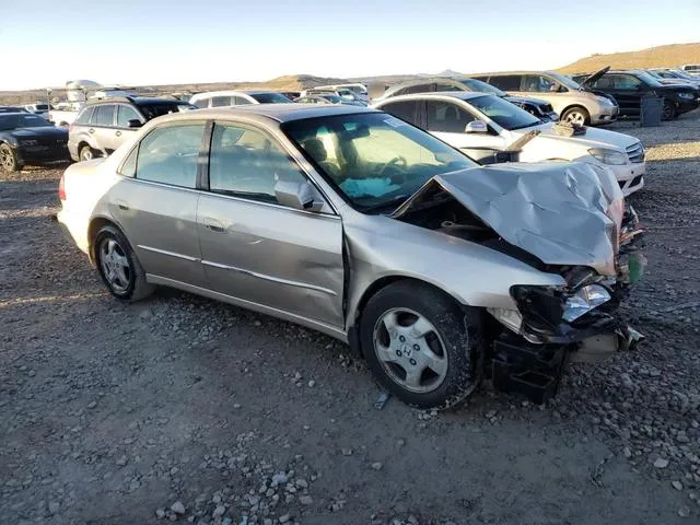 1HGCG5651YA110068 2000 2000 Honda Accord- EX 4