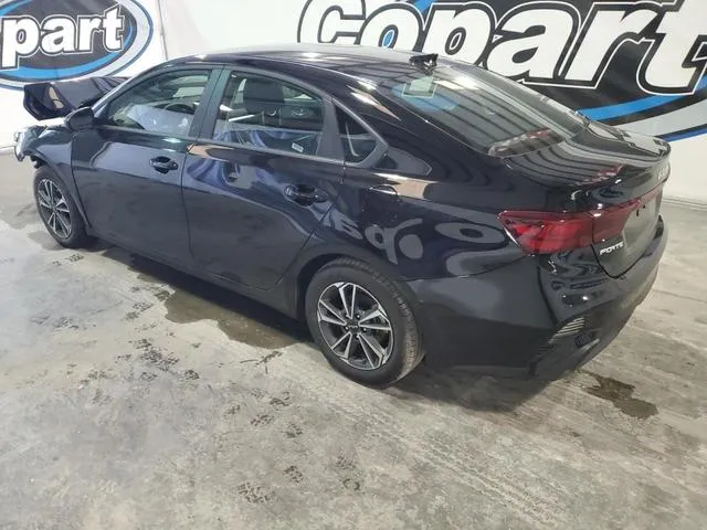 3KPF24AD4RE780568 2024 2024 KIA Forte- LX 2