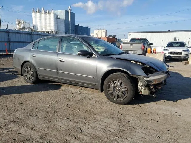 1N4AL11D24C157199 2004 2004 Nissan Altima- Base 4