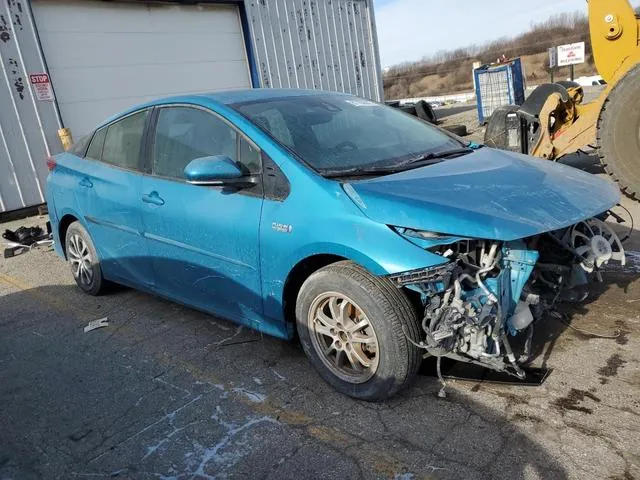 JTDKARFP3J3073149 2018 2018 Toyota Prius 4