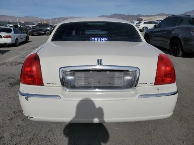 1LNHM82W97Y613989 2007 2007 Lincoln Town Car- Signature Lim 6