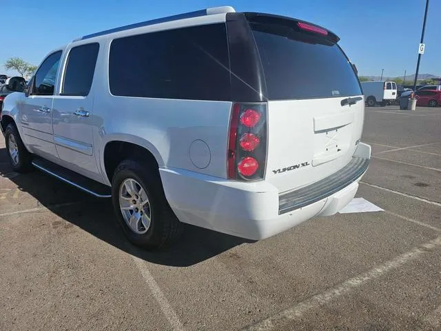 1GKFC66858J251172 2008 2008 GMC Yukon- Denali 3