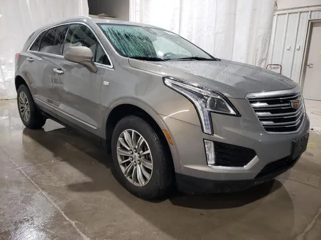 1GYKNDRS1HZ272810 2017 2017 Cadillac XT5- Luxury 4