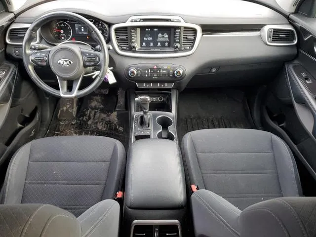 5XYPGDA35JG432282 2018 2018 KIA Sorento- LX 8