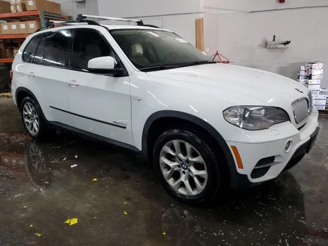 5UXZW0C55BL661939 2011 2011 BMW X5- Xdrive35D 4