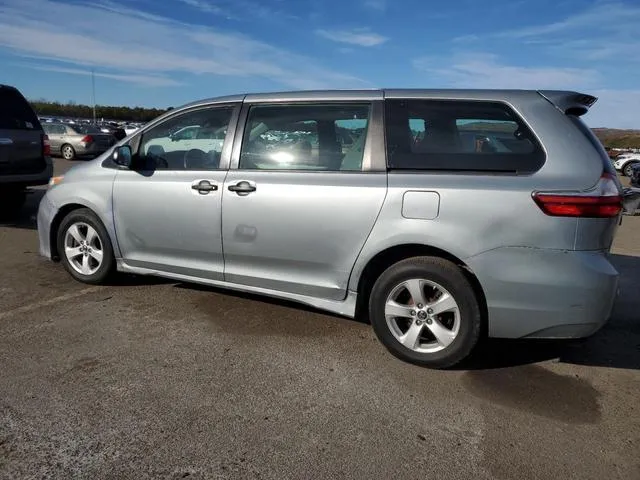 5TDZZ3DC9JS910733 2018 2018 Toyota Sienna- L 2