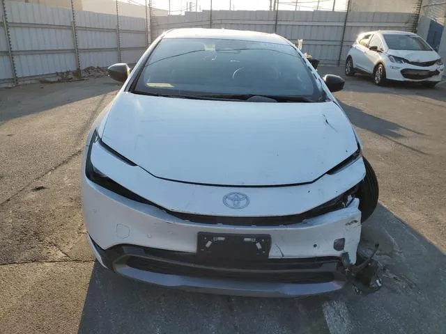 JTDACAAU0R3032817 2024 2024 Toyota Prius- LE 5