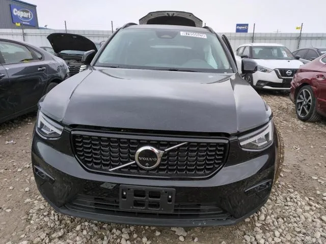 YV4L12UC0S2509696 2025 2025 Volvo XC40- Plus 5