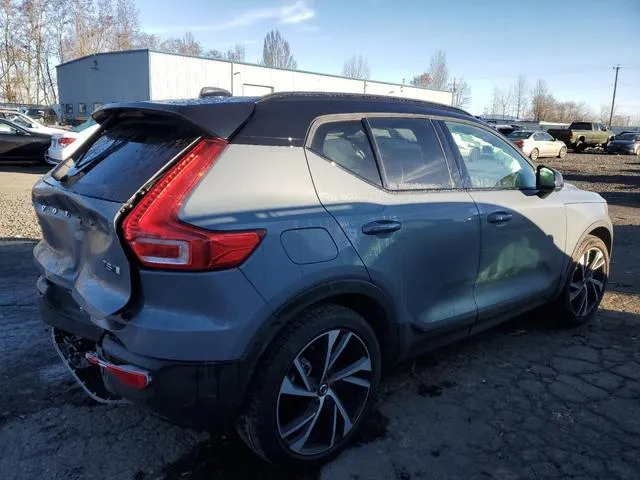 YV4162UM3M2498584 2021 2021 Volvo XC40- T5 R-Design 3