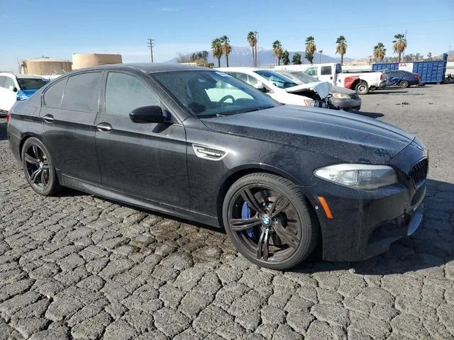 WBSFV9C54DC772568 2013 2013 BMW M5 4