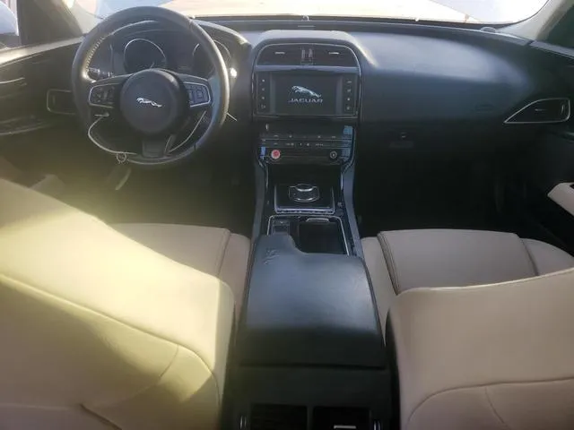 SAJAR4FX6JCP24055 2018 2018 Jaguar XE 8