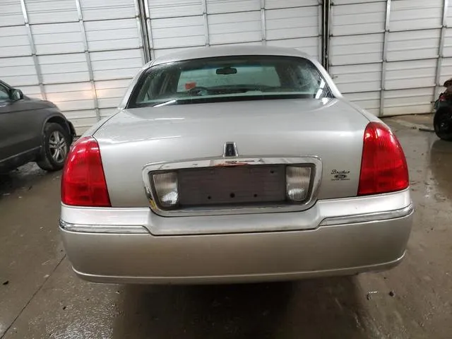 1LNHM81W56Y612371 2006 2006 Lincoln Town Car- Signature 6