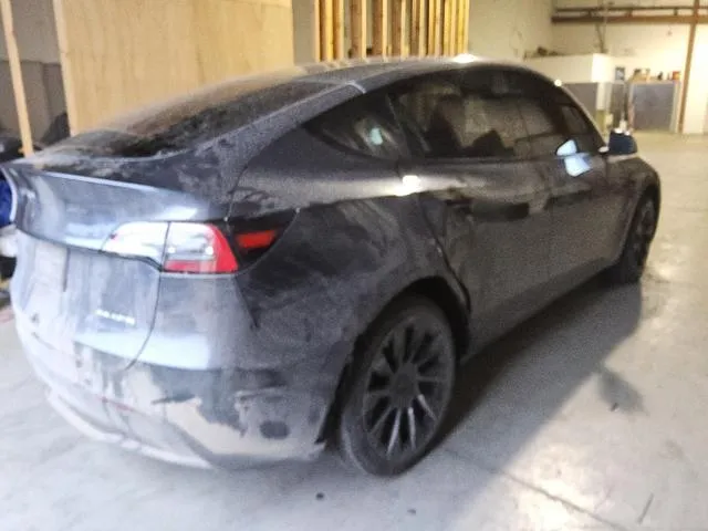 7SAYGDEE6PA044784 2023 2023 Tesla MODEL Y 3