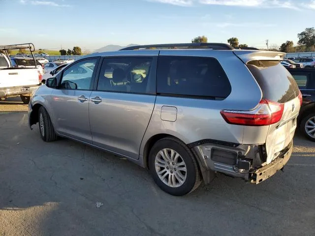 5TDYK3DC2GS720877 2016 2016 Toyota Sienna- Xle 2