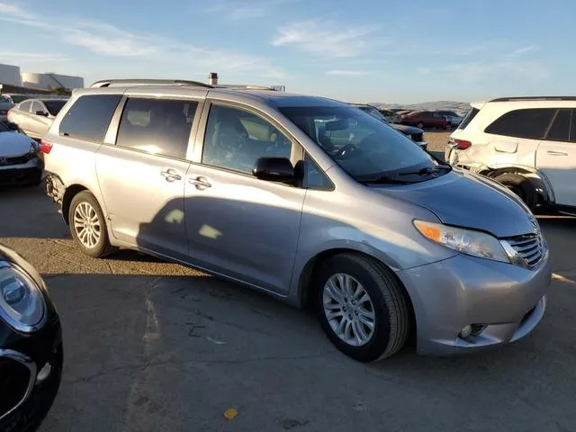 5TDYK3DC2GS720877 2016 2016 Toyota Sienna- Xle 4