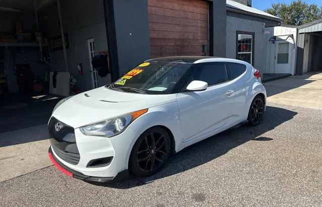 KMHTC6AD6CU036826 2012 2012 Hyundai Veloster 2