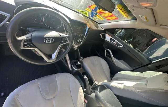 KMHTC6AD6CU036826 2012 2012 Hyundai Veloster 9