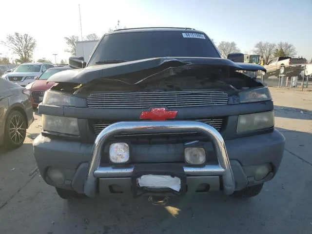 3GNEK13T72G121495 2002 2002 Chevrolet Avalanche- K1500 5