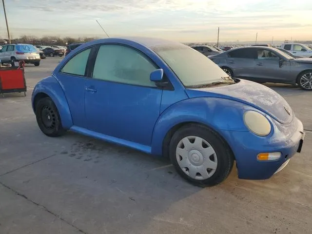 3VWBB61C9WM045746 1998 1998 Volkswagen New Beetle 4