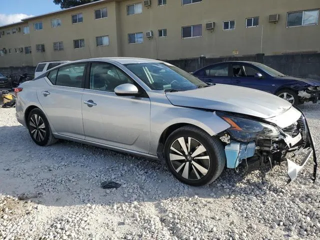 1N4BL4DV1NN318223 2022 2022 Nissan Altima- SV 4