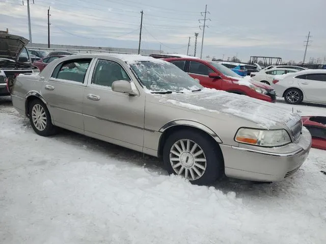 1LNHM81W53Y619994 2003 2003 Lincoln Town Car- Executive 4