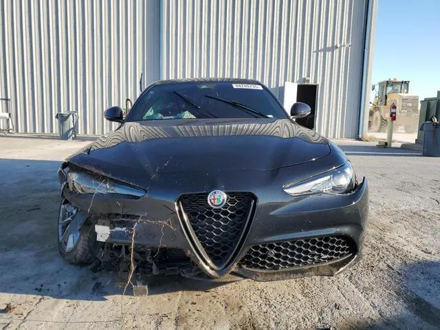 ZARFAMAN8N7659604 2022 2022 Alfa Romeo Giulia 5