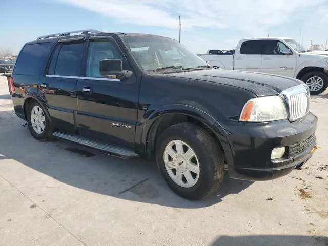 5LMFU285X5LJ11745 2005 2005 Lincoln Navigator 4