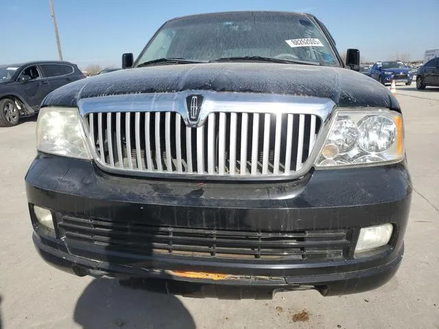 5LMFU285X5LJ11745 2005 2005 Lincoln Navigator 5