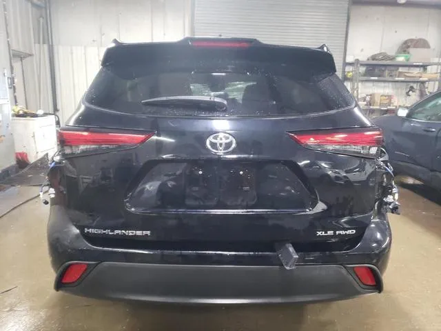 5TDGZRBH4NS195102 2022 2022 Toyota Highlander- Xle 6