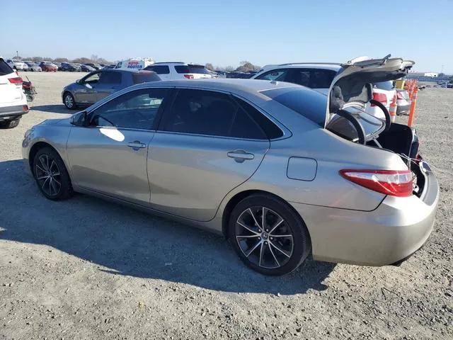 4T1BK1FKXFU557688 2015 2015 Toyota Camry- Xse 2