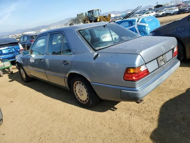 WDBEA30D4LB118356 1990 1990 Mercedes-Benz 300- E 2