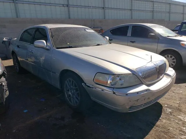 1LNHM83W94Y659204 2004 2004 Lincoln Town Car- Ultimate 4