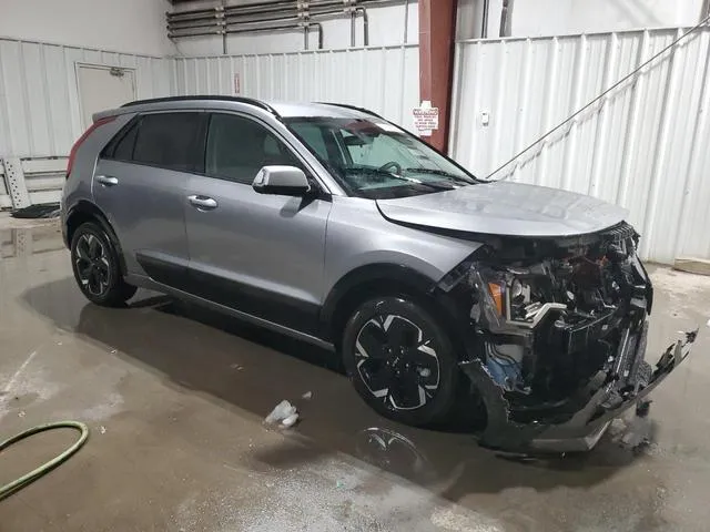 KNDCR3L11R5123119 2024 2024 KIA Niro- Wind 4