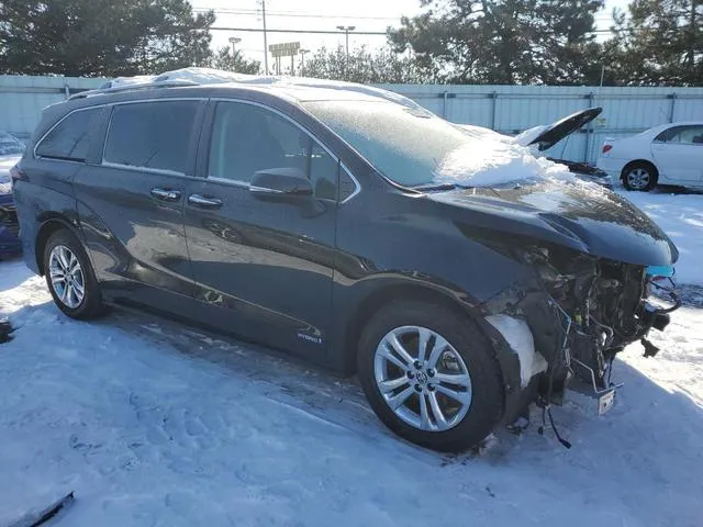 5TDESKFC4MS007677 2021 2021 Toyota Sienna- Limited 4