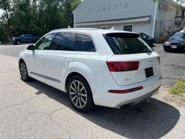 WA1VAAF70HD012760 2017 2017 Audi Q7- Prestige 3