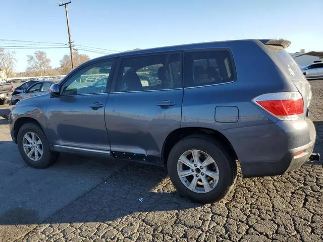 5TDZA3EH0DS039095 2013 2013 Toyota Highlander- Base 2